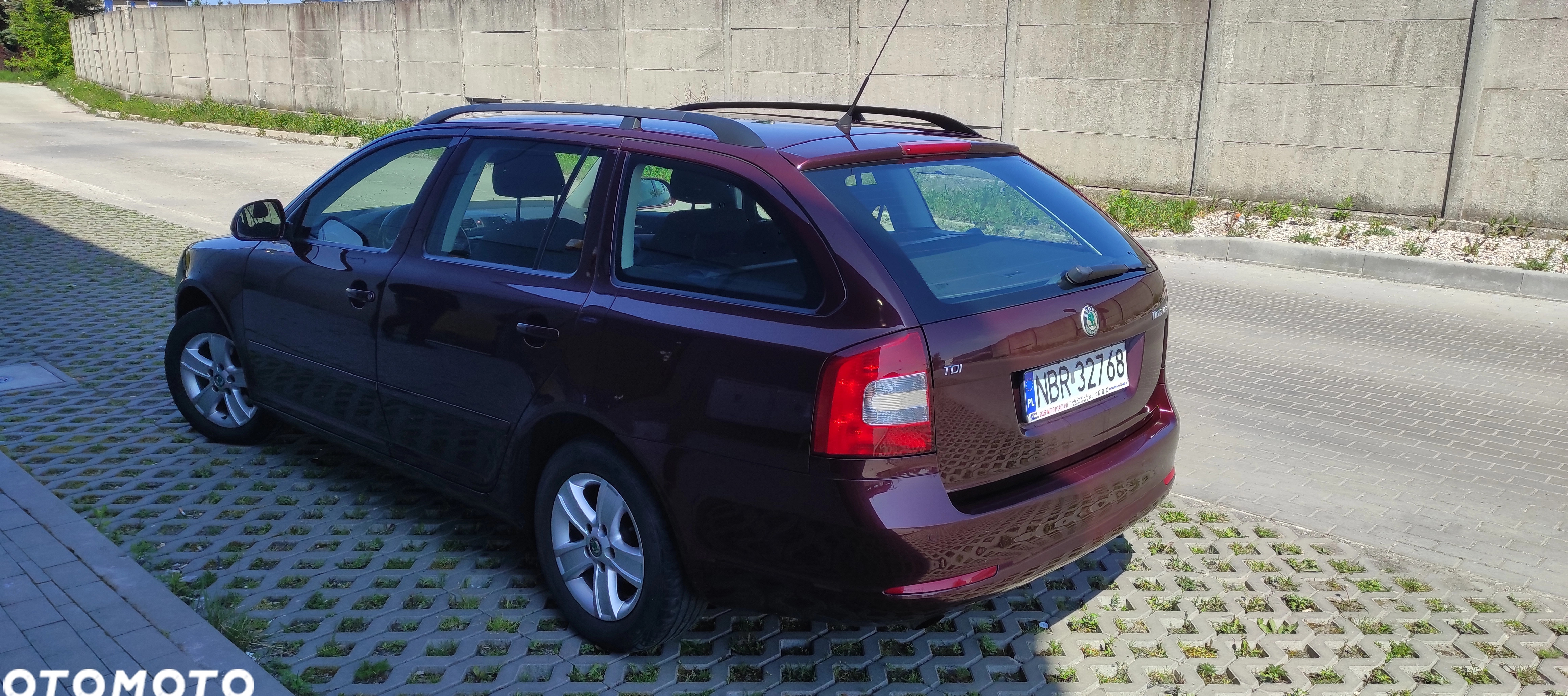 Skoda Octavia cena 27400 przebieg: 269000, rok produkcji 2011 z Braniewo małe 106